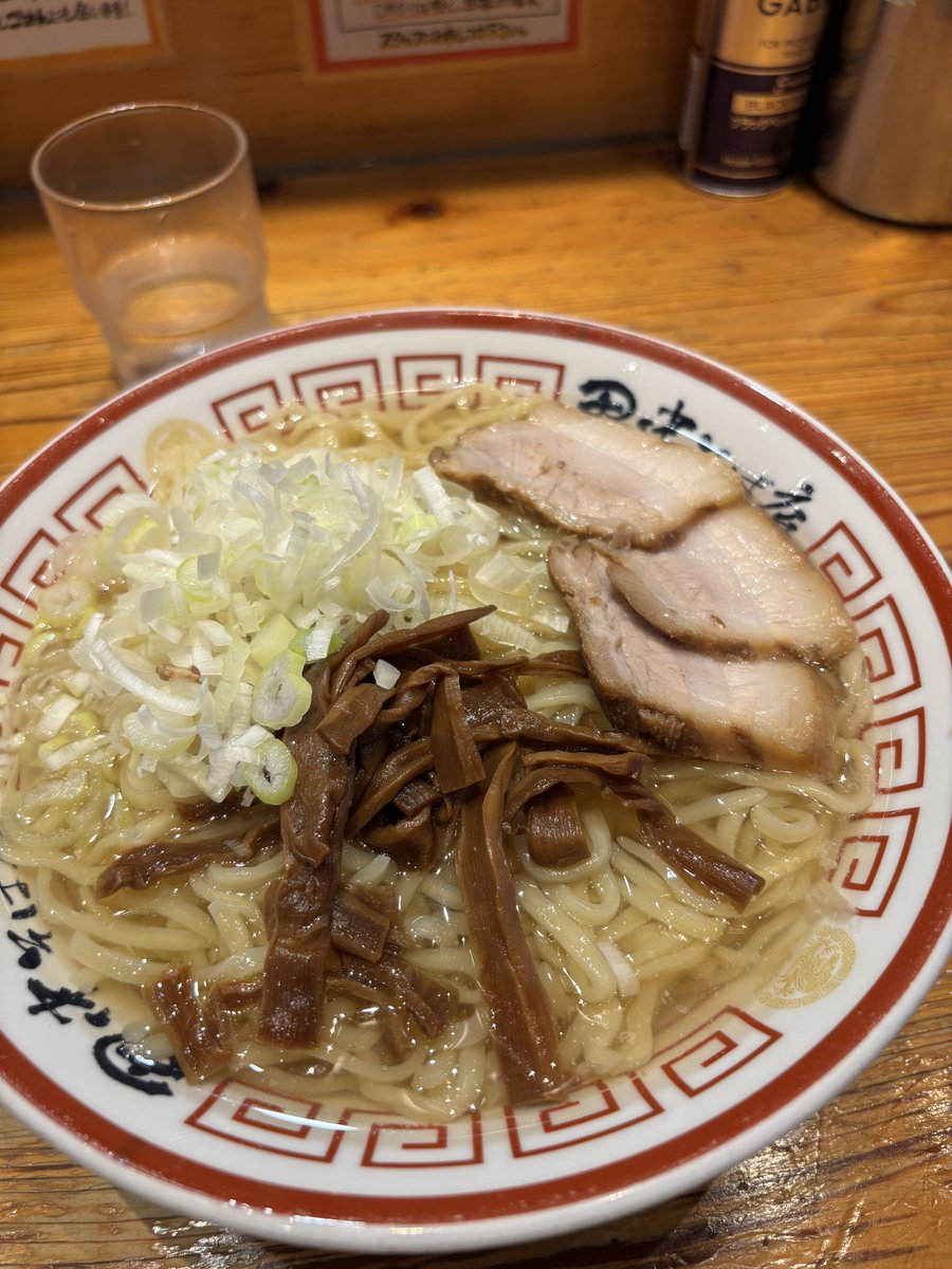 banyakichi's tweet photo. 田中そば店の冷かけ中華そば、この気温の時期には最高だった。
終わる前にもう一回くらい食べたいな。
次はネギトッピングしたい。 https://t.co/1wEmfwBayW