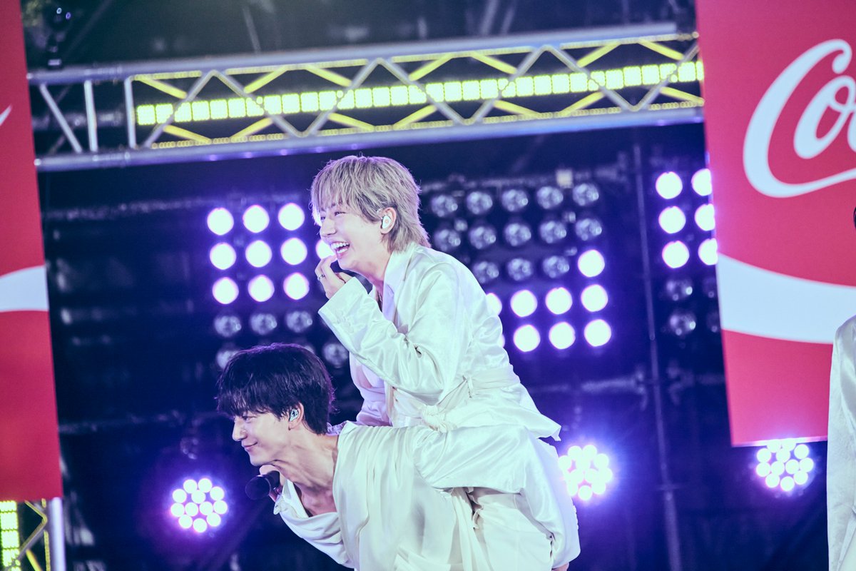 TVGweb's tweet photo. 原因は自分にある。が
「SUMMER FES 音楽LIVE」に登場❗️

夏のナンバーを入れ込んだ
渾身のライブで熱気を最高潮に🔥
「火宴」など全11曲を披露

MCでは吉澤要人＆杢代和人の
”夏休み韓国旅”のエピソードも🏃🏻‍♂️
「エスコート具合がすごかった…」

https://t.co/tTYFuCdOVi

#原因は自分にある https://t.co/4S2WhCRI5C