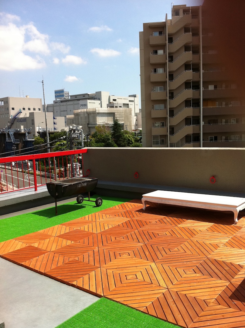trf_jp's tweet photo. 東京Ｆ＆Ｆゲストハウス深川（木場）
★東京の下町に国際色豊かなシェアハウス★家具付き★木場駅より徒歩5分★屋上テラス
家賃　70,000円

お問合せ→ https://t.co/xhzNA5UFcY
#シェアハウス  #個室 #家具付き #テラス #屋上 #BBQ #駐輪場 #バスタブ付き  #木場駅 #東西線 
https://t.co/2EwIFcdKQH https://t.co/V8vrwnIo9a