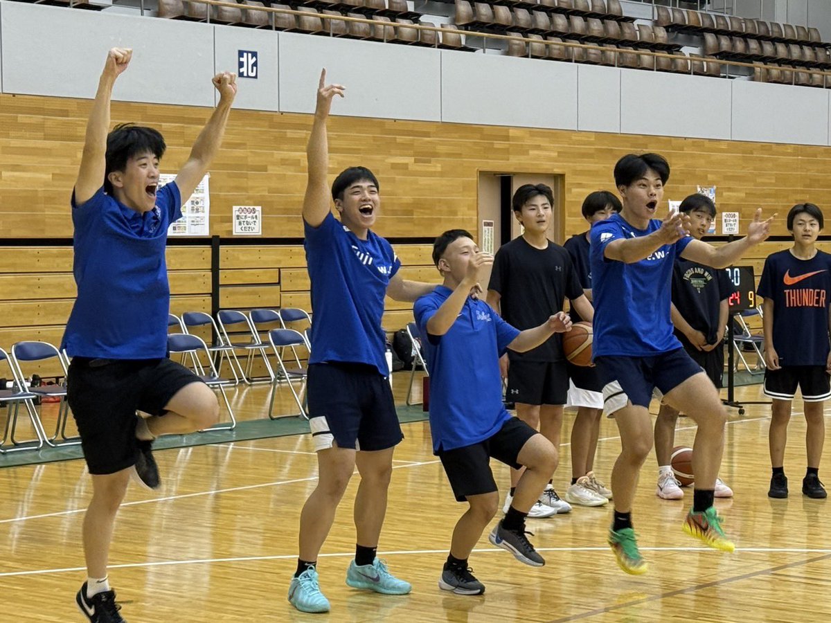 TOKAI_SEAGULLS_'s tweet photo. 本日、Bチームは秋田県能代市の中学生を対象としたクリニックを行いました。
ご参加いただいた皆さんありがとうございました！

明日から第13回バスケットボールキャラバンサマーリーグin能代に参加いたします。
さらなるレベルアップを目指して頑張ります！

#TokaiSEAGULLS https://t.co/y2x7iYgJjP