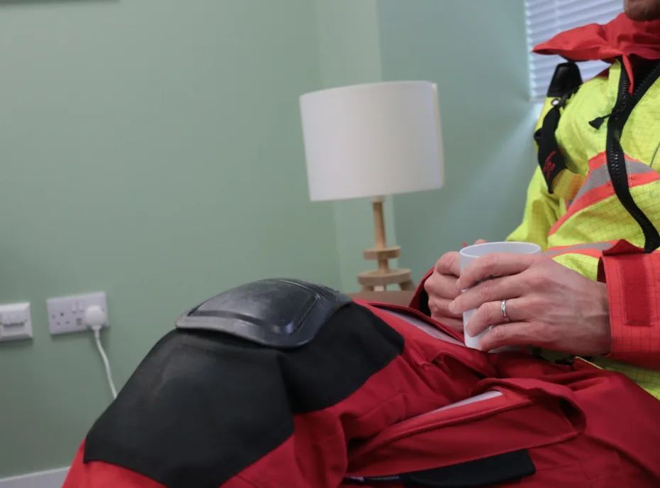 AirAmbulancesUK's tweet photo. 🚁 Did you know?

Supporting air ambulance crew after challenging incidents is a key part of the service.

Many organisations use Trauma Risk Management (TRiM) and peer support systems to check in with staff following difficult missions.

#AirAmbulance #Wellbeing #HEMS https://t.co/jyDLNDzh4i
