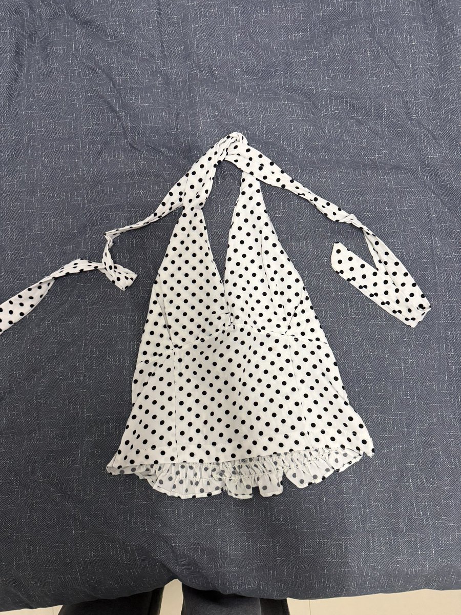 mebearff's tweet photo. ตัวละ 50฿ s 

#ส่งต่อเสื้อผ้ามือสอง #ส่งต่อเสื้อผ้ามือ2 #ส่งต่อเสื้อผ้ามือสองสภาพดี #เสื้อผ้ามือสอง #เสื้อผ้ามือสองสภาพดี #stylistshop #ส่งต่อเสื้อผ้า #รองเท้ามือสอง #ส่งต่อรองเท้ามือสอง #ส่งต่อชุดว่ายน้ำ https://t.co/Xn4kJ5cjlg