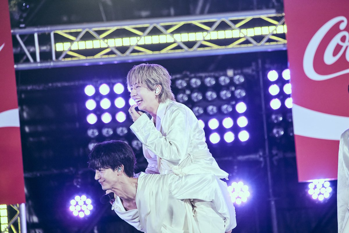 Emo_miu's tweet photo. 【#原因は自分にある。】
フルメンバーで“サマフェス”初参加🎪🎉

『テレビ朝日・六本木ヒルズ SUMMER FES』に出演し、夏のナンバーを入れ込んだ渾身のライブで熱気を最高潮に🌻✨

[▼レポート＆写真📸]
🔗https://t.co/sYvHj40PFT

@genjibu_sdr #ゲンジブ #サマフェス2026 https://t.co/Gy462XtggW