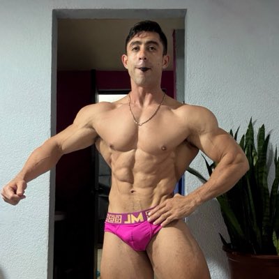 AquinoPhysique's tweet photo. #NuevaFotoDePerfil https://t.co/uCVBBSp1aj