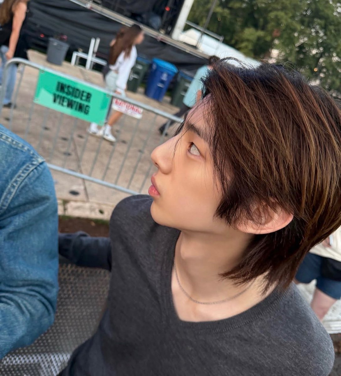 du___si's tweet photo. 옆태 도랏냐 https://t.co/osSzygO5R7