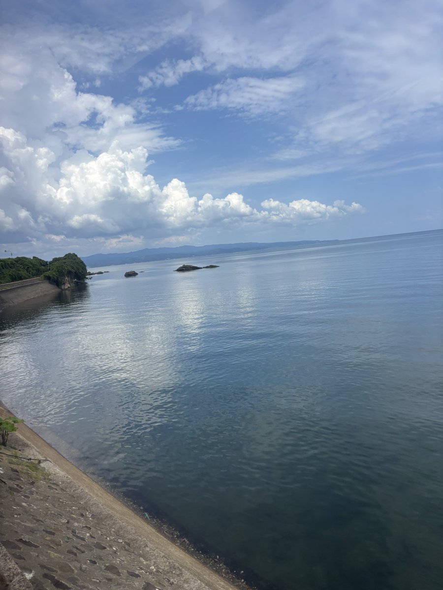 koala_rakko18's tweet photo. 快晴の雨晴海岸
#氷見線 #雨晴海岸 #AMAZINGTOYAMA https://t.co/eeIkYiHADd