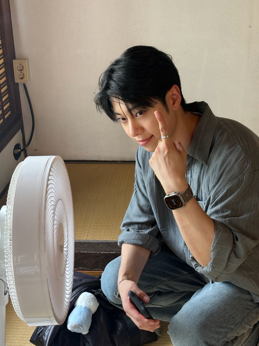 KDHzip's tweet photo. 260808 동현이 인스타(1)

더웠던 날🌿☘️

#김동현 #KIMDONGHYUN #iameastnow https://t.co/sKbrcLqCFI