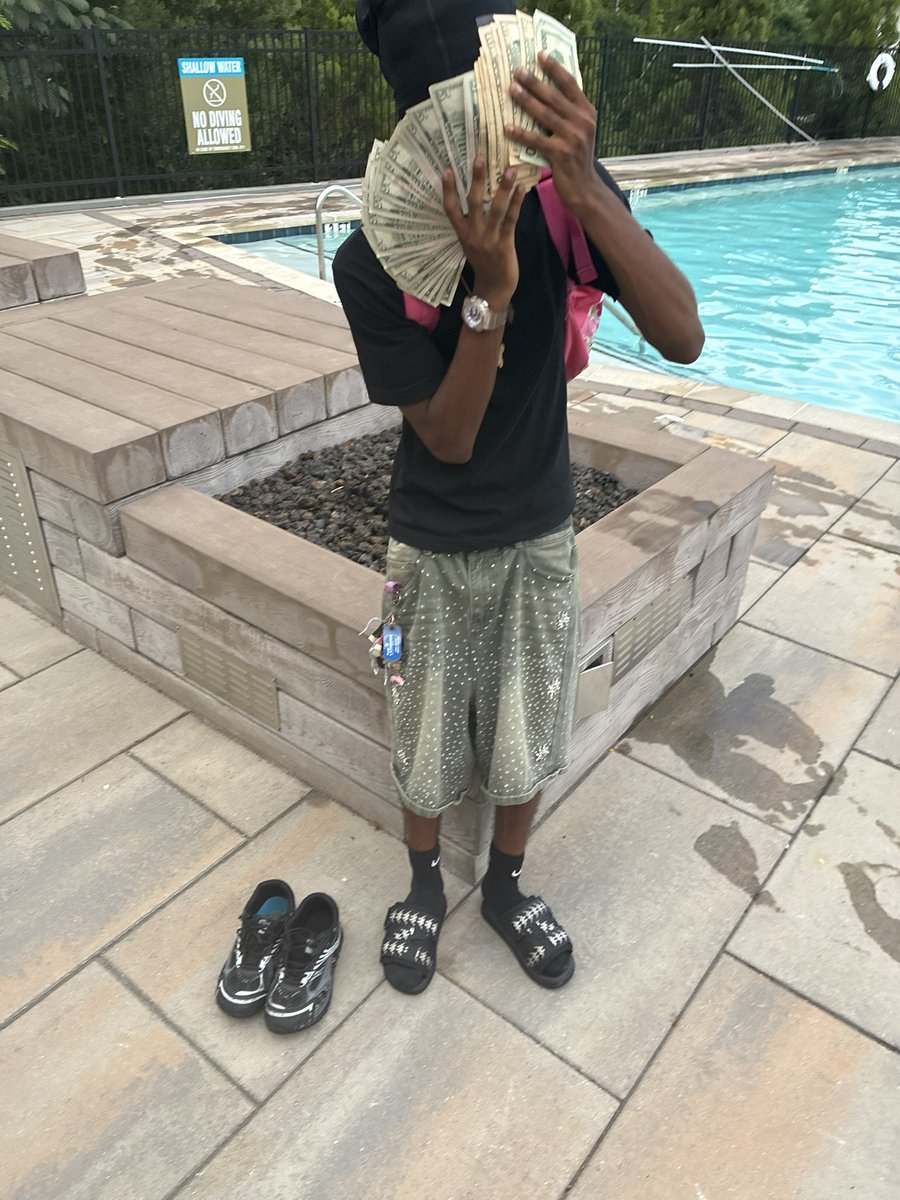 LeVontaaa's tweet photo. #cltfreaks
#fypシ゚viral https://t.co/GMd2qdzzWJ