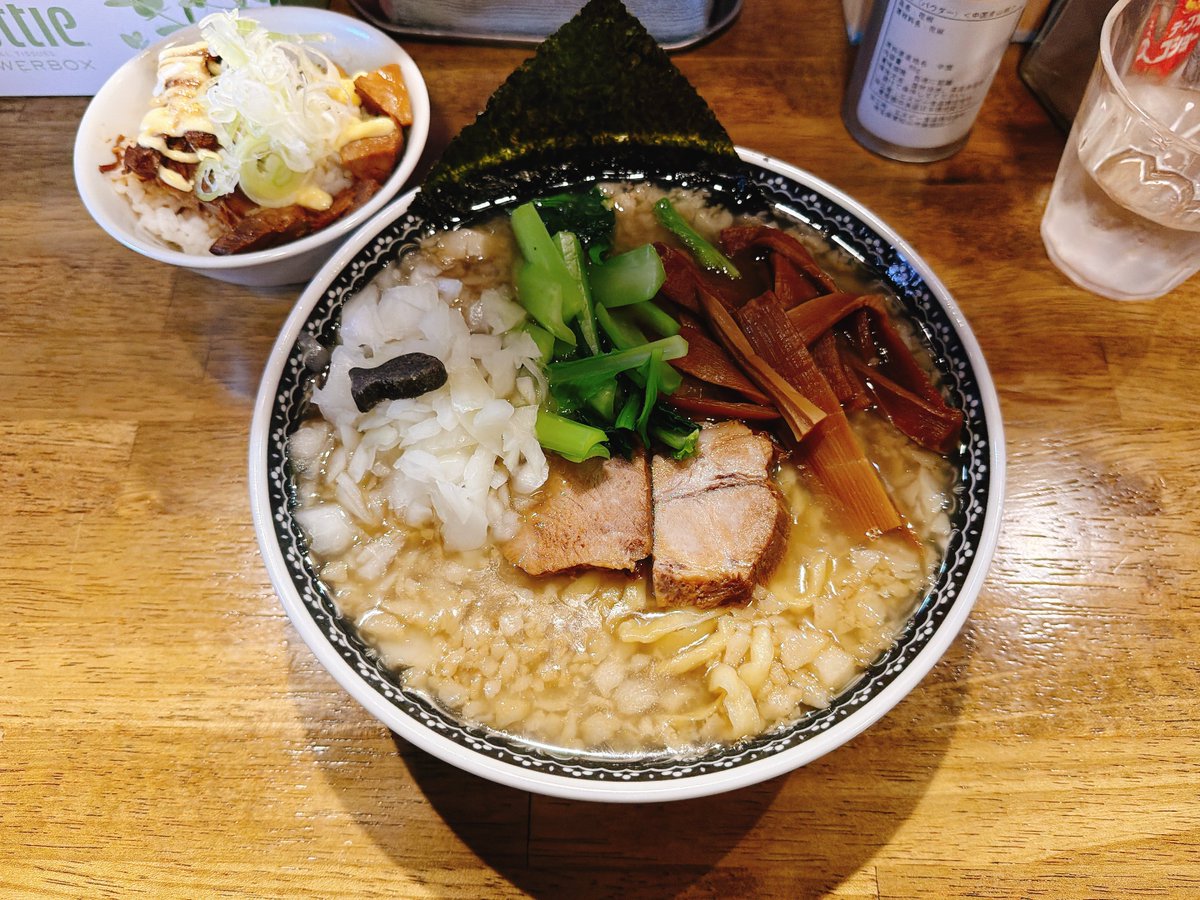 100perjuice's tweet photo. 中華そば 啞不魯(afulo)
背脂煮干ラーメン

2026年147杯目🍜
うめー煮干しとあまーい背脂、めっちゃうまい！！！
かなりうまいと思うんだけどこのお店が広く知られてないのはもったいない気がするなぁ https://t.co/Zfxhkcl9OU