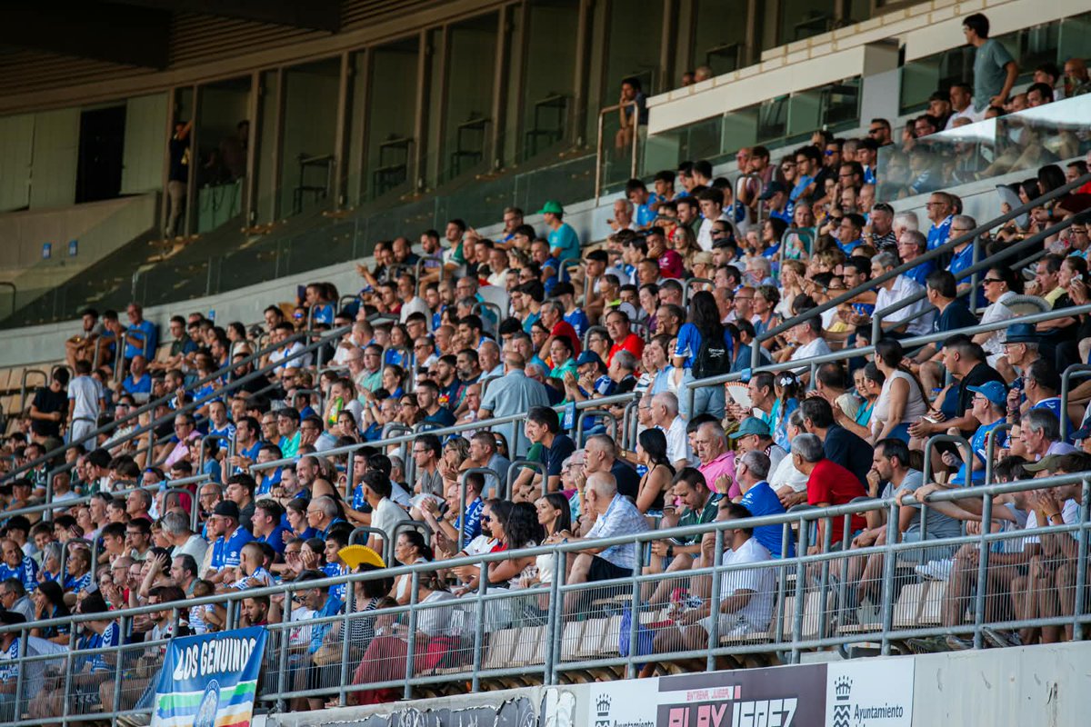 XerezDFC's tweet photo. 🎶🏟️💙

𝑇𝑜𝑑𝑜𝑠 𝑙𝑜𝑠 𝑑𝑖𝑎𝑠 𝑑𝑒𝑙 𝑎ñ𝑜  
𝑌𝑜 𝑠𝑜𝑦 𝑓𝑒𝑙𝑖𝑧 𝑐𝑜𝑛 𝑚𝑖 𝑔𝑒𝑛𝑡𝑒

#VolverEmpiezaContigo https://t.co/9ktWMkozaa