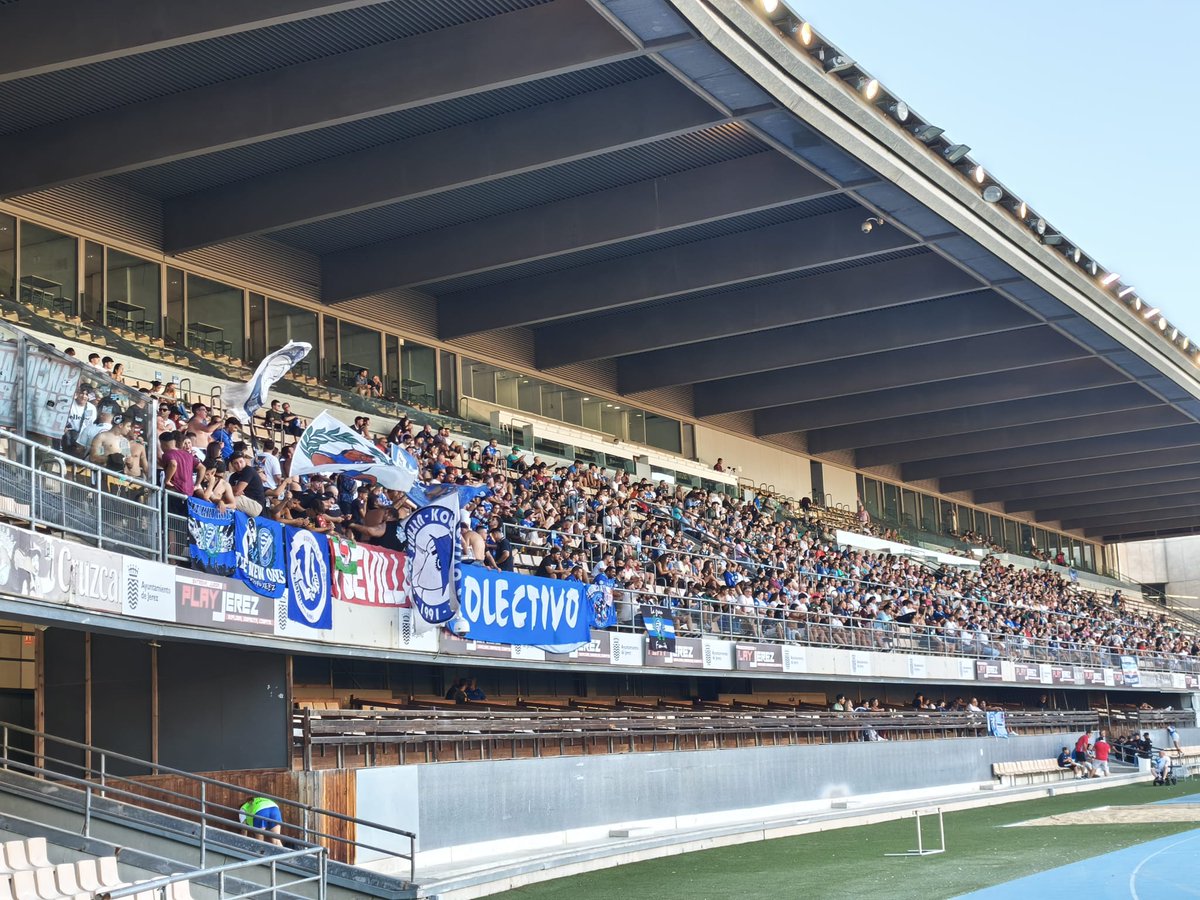 XerezDFC's tweet photo. 🎶🏟️💙

𝑇𝑜𝑑𝑜𝑠 𝑙𝑜𝑠 𝑑𝑖𝑎𝑠 𝑑𝑒𝑙 𝑎ñ𝑜  
𝑌𝑜 𝑠𝑜𝑦 𝑓𝑒𝑙𝑖𝑧 𝑐𝑜𝑛 𝑚𝑖 𝑔𝑒𝑛𝑡𝑒

#VolverEmpiezaContigo https://t.co/9ktWMkozaa