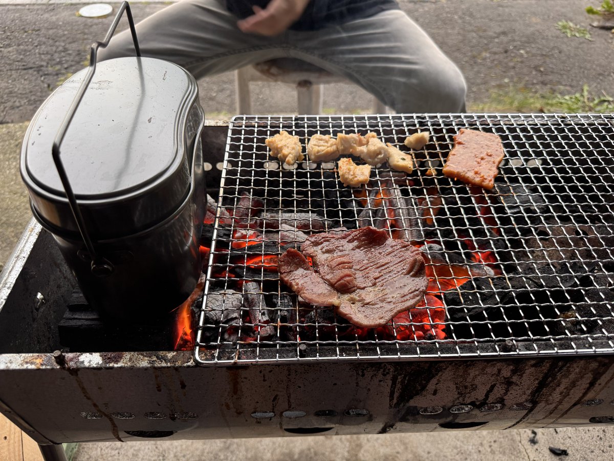 lunadia_ff14's tweet photo. 自宅焼肉 https://t.co/6FRZnKumu5