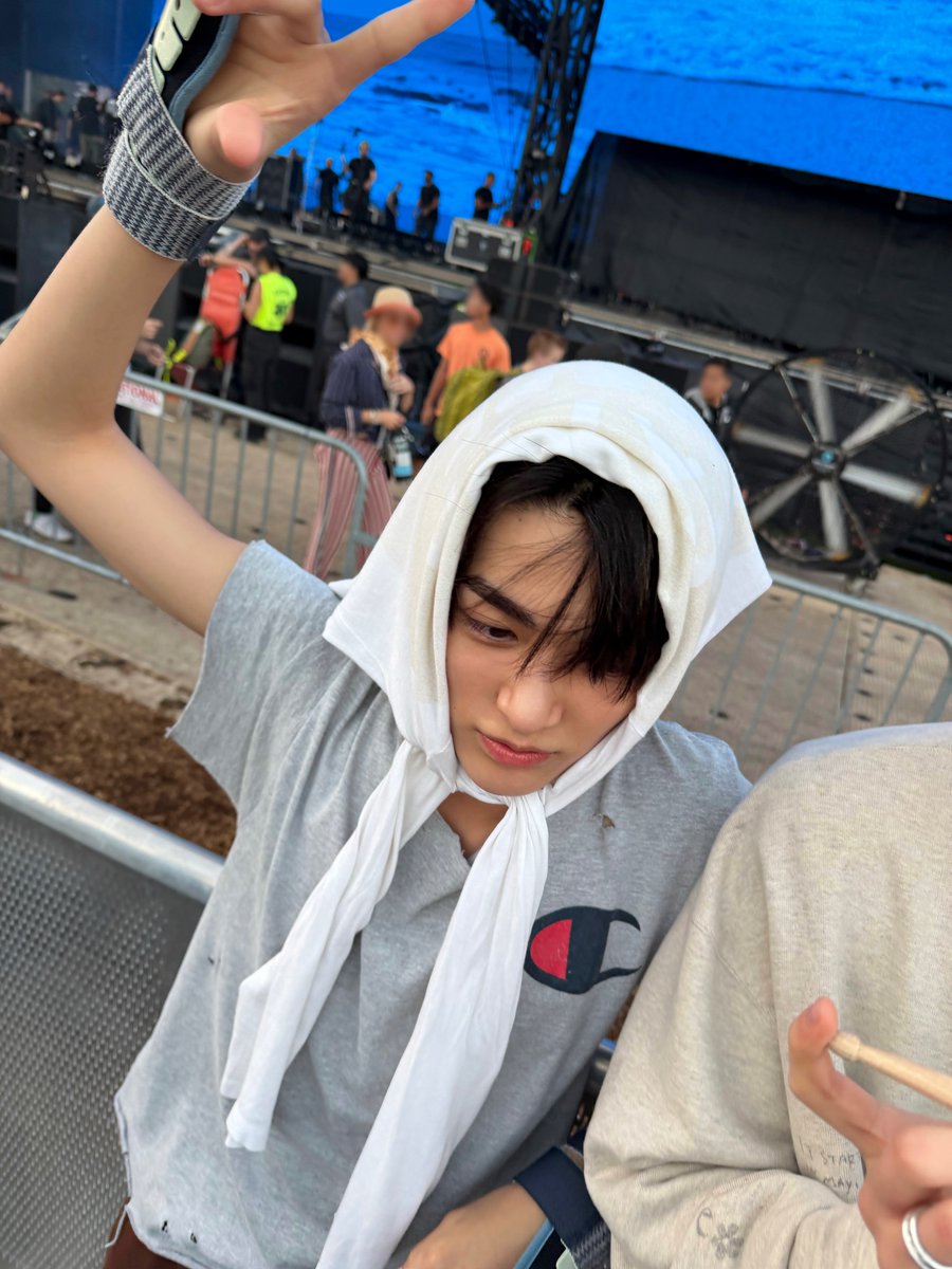 zhaoyufancokr tweet picture