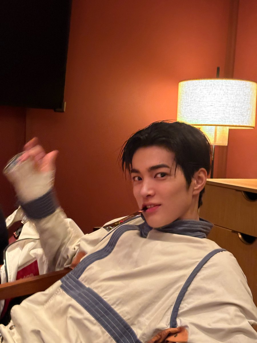 zhaoyufancokr tweet picture