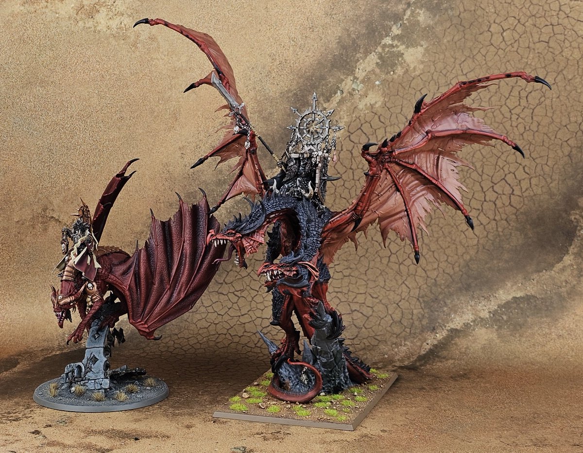 spruesandbrews's tweet photo. We check out the MASSIVE new Chaos Lord on Chaos Dragon in our full review over on https://t.co/KGcDRwgZAS #warhammercommunity #adwip #paintingwarhammer #theoldworld #warhammertheoldworld https://t.co/1HQ9CMP3C1