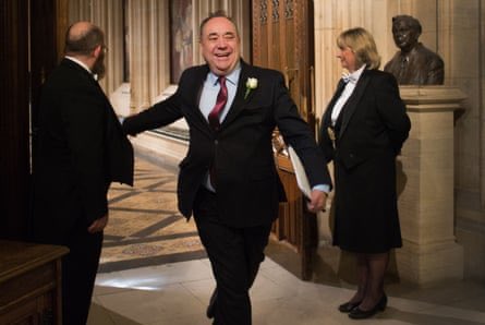 DougChapmanSCO's tweet photo. Westminster always felt like a very English parliament. It’s a palace awash with statues,busts & paintings of historical figures. Numbers suggest 2 out of 57 pre-1707 figures were Scots & only 8 of 425 post 1707 figures depicted Scots. @LiberationScot have a point! #UnionofEquals https://t.co/b8coymTGfN