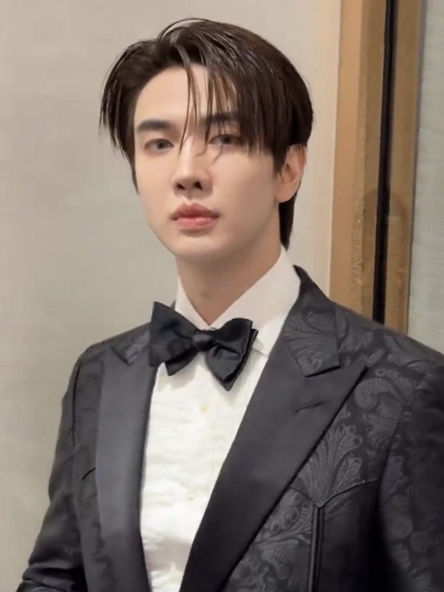 arlom_'s tweet photo. ลุคเซ็นใบหย่า⠀⠀⠀                           ผมไม่หย่า https://t.co/5KL1PS5nb8