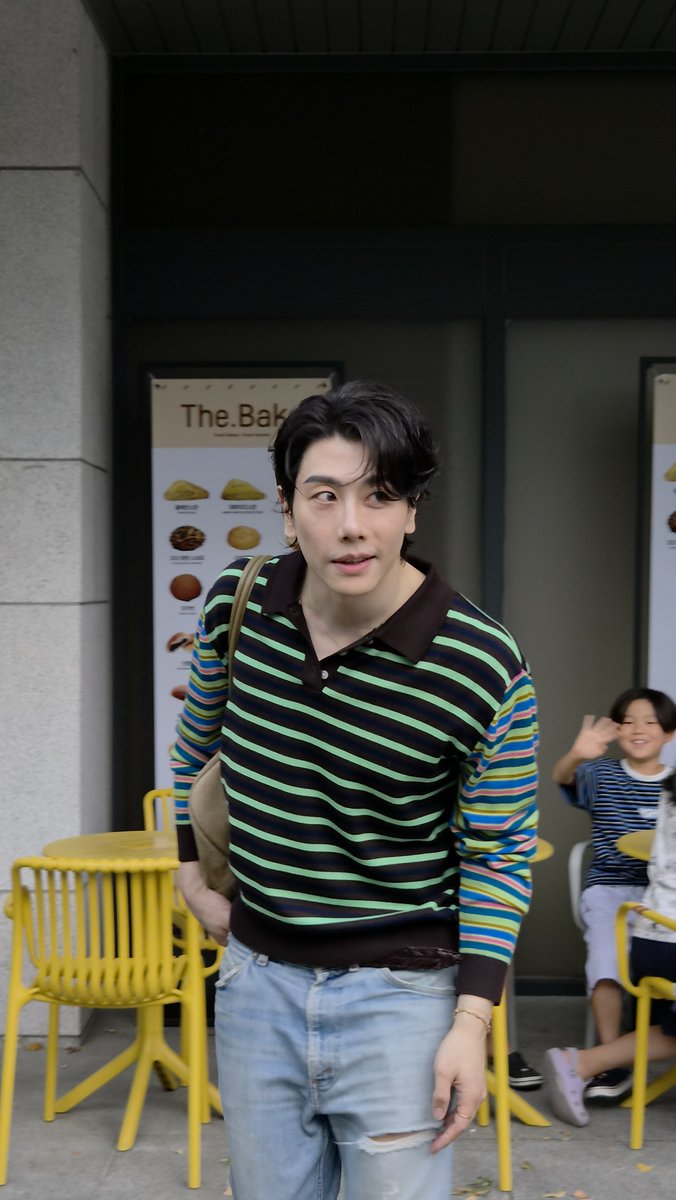 gu55555666666's tweet photo. 얼굴 미친 https://t.co/AWL1s16dqK