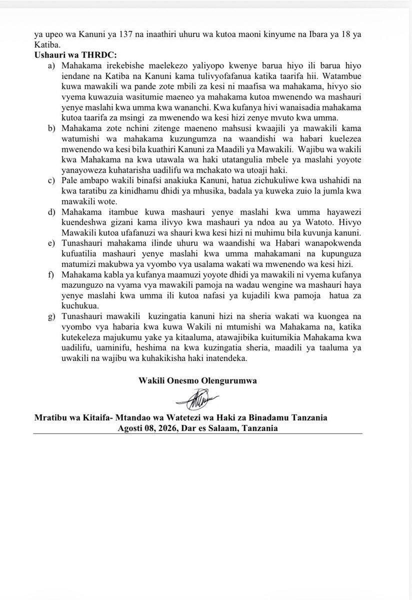 THRDCOALITION's tweet photo. Tumetoa ushauri kwa Mahakama kuhusu mawakili kuzungumza na vyombo vya habari katika viunga vya Mahakama.
Tunahimiza uwiano kati ya uadilifu wa utoaji haki, wajibu wa kitaaluma wa mawakili, uhuru wa vyombo vya habari na haki kupata taarifa kuhusu mashauri yenye maslahi kwa umma. https://t.co/bZ7h9eEuBA
