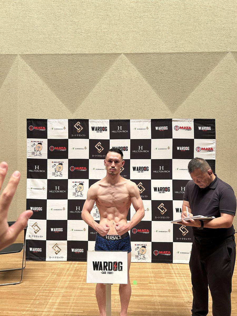 begin_yoshioka's tweet photo. 52.30kg！
計量クリア！

MMA初勝利飾ります！
しっかり倒します！🔥
応援宜しくお願い致します！ https://t.co/BktGh9a5Zh