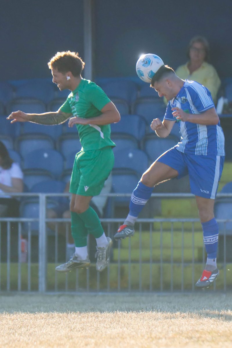 chrismahoney71's tweet photo. Football is back!!! @PortTalbotTown 1 @7SistersOnllwyn 0.  Full album below. https://t.co/mPdbKTu4BY? https://t.co/ayli9Tnvyp