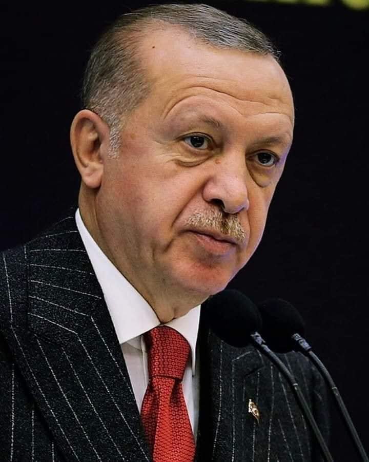__Tevazu__'s tweet photo. TÜRKİYE sadece sınırlarını değil dünya barışını koruyor

Erdoğan Türkiye'dir https://t.co/0Lb8MLBJHj