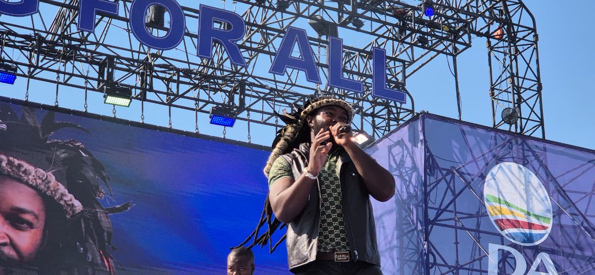 Our_DA's tweet photo. 🔥 Siyashisa! 🎤

South African music icon Big Zulu has taken to the stage as thousands gather for the DA's Working For All Manifesto Launch. 🇿🇦

🗣️ Not in Jozi today? You don't need to miss a moment. Join the livestream and watch as we unveil the DA's plan to get SA towns and cities working for all.

📺Watch it live on Facebook : https://t.co/subsOcIM31

or

YouTube :  https://t.co/DgzDk6e5xD