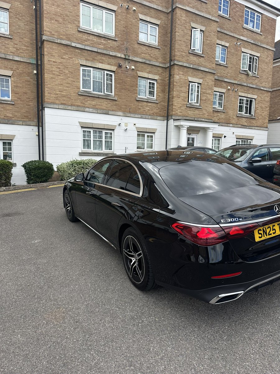 ldntour's tweet photo. يسرنا تقديم كافة خدمات التوصيل والسياحة في بريطانيا.

رحلات سياحية ترفيهية وتسوق ، كما نقوم باستقبال وتوصيل زبائنا الكرام الى جميع مطارات بريطانيا.

احصل على خصم زيادة ١٠٪ عند الحجز معنا الى اوتلت بيستر ڤيلج.

#الكويت #السعودية #قطر   #لندن #الامارات 
 #اتفاقيه_مكه_للدفاع_المشترك https://t.co/Gm9o0eC3bf
