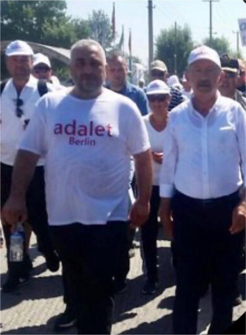 YeniPartiYD's tweet photo. CHP Berlin başkanı @imam_kaloglu butlancı olduğunu açıkladı. Bu omurgasız bir siyasetçi duruşu değil bu bir saray’ın parasından az da olsa cebime belki indiririm duruşu. https://t.co/PgTVqcRq35