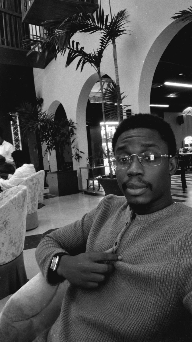 Akindamolafx's tweet photo. Sadly, everybody dey try, 
Nobody’s lazy…But na who win get Evidence sey he try.
May God crown our effort 🙏 https://t.co/AoG2rCsVhS