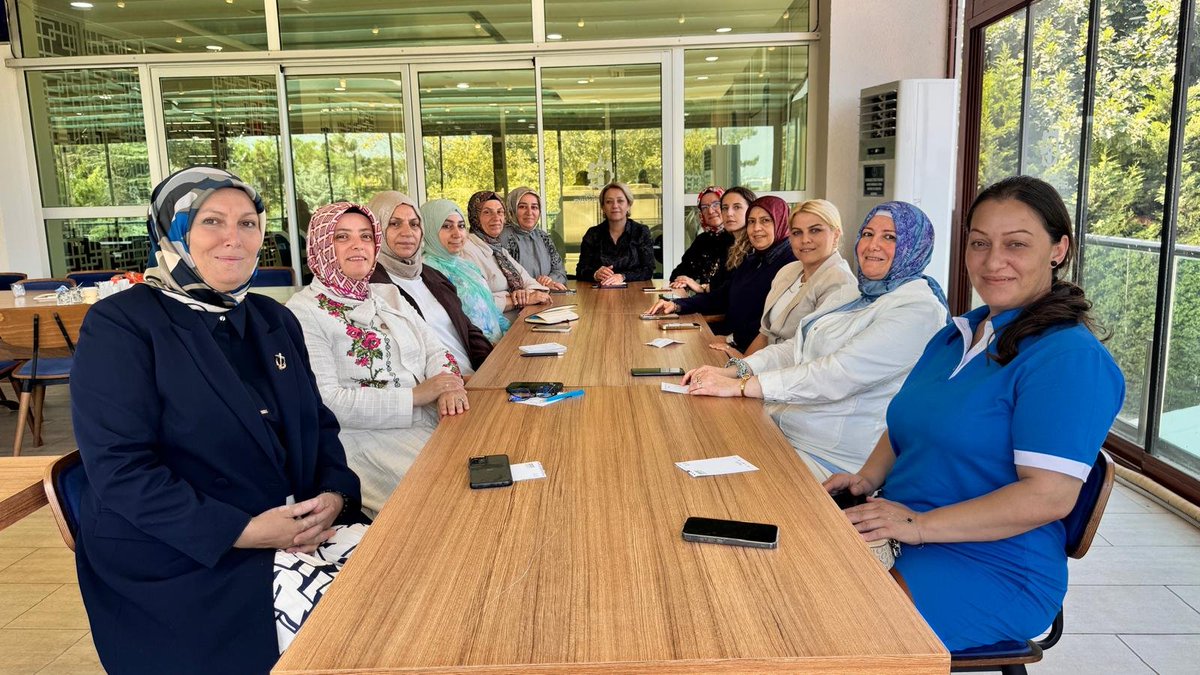 Akkadin_kandira's tweet photo. İl Kadın Kolları Başkanımız Yasemin Özdemir Başkanlığında, aylık olağan İlçe Kadın Kolları Başkanları toplantımıza Başkan vekilimiz Sena Açıkgöz Çelik katılım sağladı.
@tugbaisikercan @AKKADINGM @yyaseminozdemir @akkadinkocaeli @GulcanT51928 @akkadinkandira https://t.co/Fw2YS5j7me