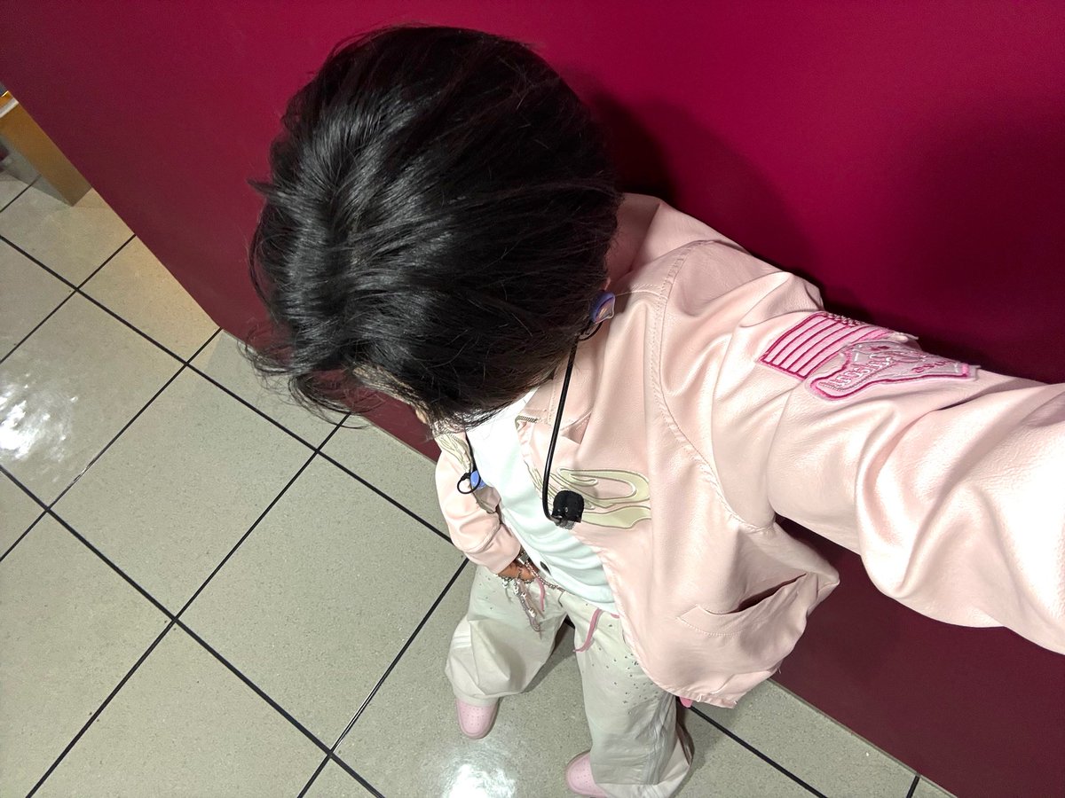 jjhaami's tweet photo. 미모수준이말이안댐
나진짜너바께안보여😅😅💅💅🧚‍♂️🧚‍♂️ https://t.co/KHQDC67POa