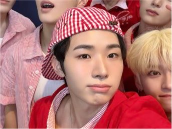 jjhaami's tweet photo. 원준이이번활동리즈라고생각….,
진짜너무너무잘생겻고컨셉너무잘만나서
날라댕기고넘이쁨무슨옷을입혀놔도
다척척잘어울리니까보는맛이잇어….🫳🫳👼👼💞💞💞 https://t.co/P0gfLdhtzM
