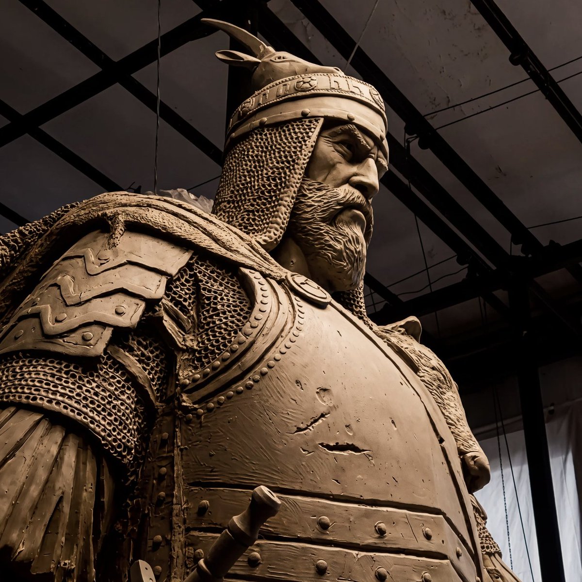 sacredchad_ig's tweet photo. Skanderbeg was taken by the Ottomans as a boy, forced to convert to Islam, and trained to serve the sultan.

In 1443 he abandoned their army mid-battle, rode home to his ancestral fortress, and returned to the Christian faith he was baptised in.

He held the mountains against the empire for 25 years and died undefeated. The Pope called him Athleta Christi. Champion of Christ.
⚔️✝️