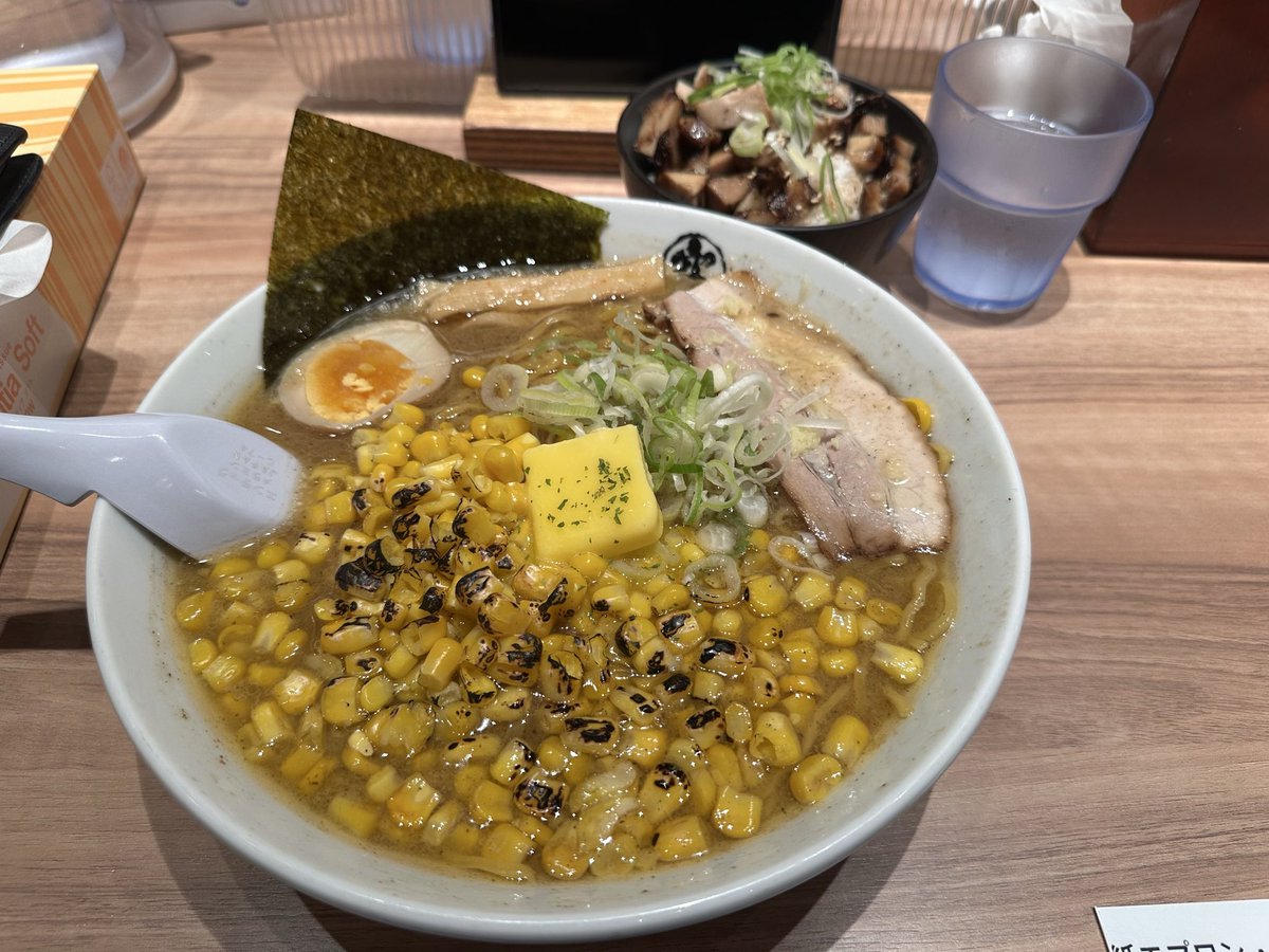 seira0011's tweet photo. ラーメン！！ https://t.co/go3GjVDhHI