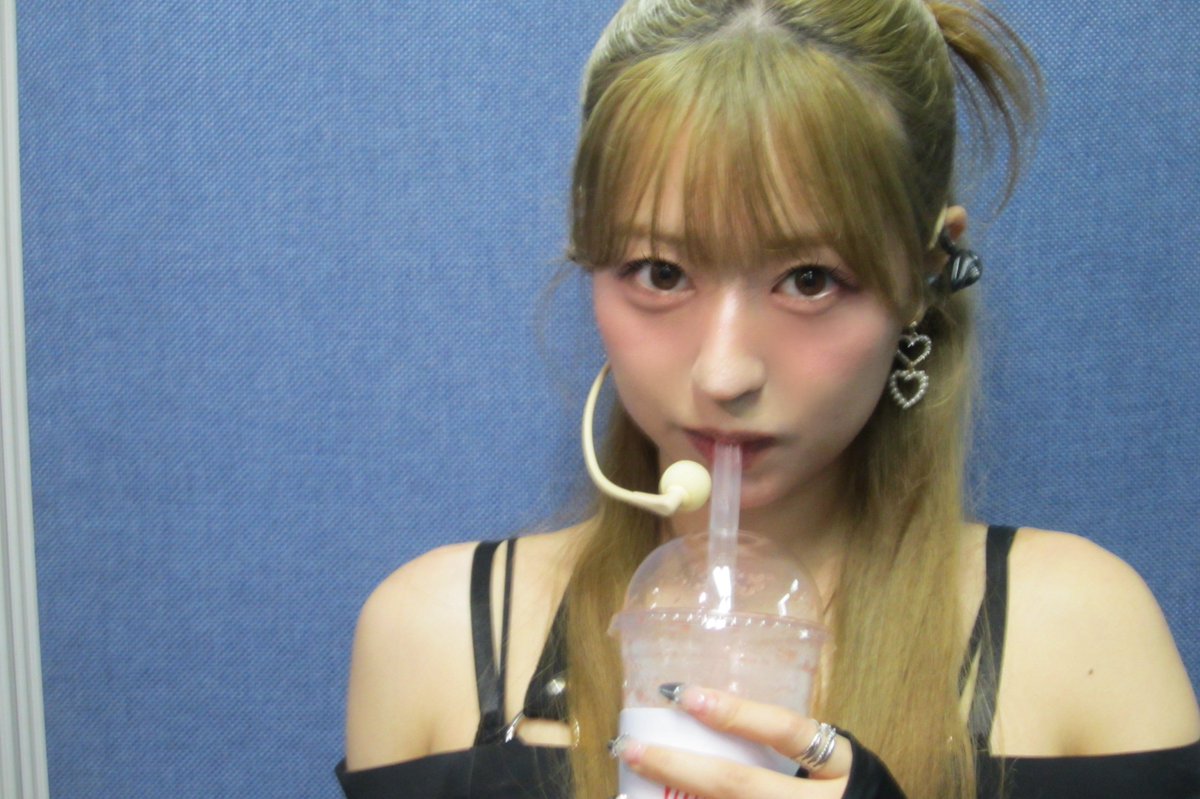 udtt_official's tweet photo. [#리사코]

Yuting camera📸🍉

#UDTT #우당탕탕소녀단 
#RISAKO https://t.co/mAWKm0eoEZ