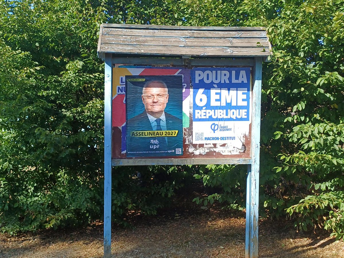 nicolasbauer2's tweet photo. DE LA COLLE ET DU CŒUR 
À Metz (Moselle 57)
C'est un adhérent qui nous a contacté et aujourd'hui est un point de recueil de matériel de campagne. Si vous n'avez pas de délégué(e) sur votre département, contactez à partir de septembre le siège :
https://t.co/86nrPRu9kg https://t.co/kJCJEISpOe