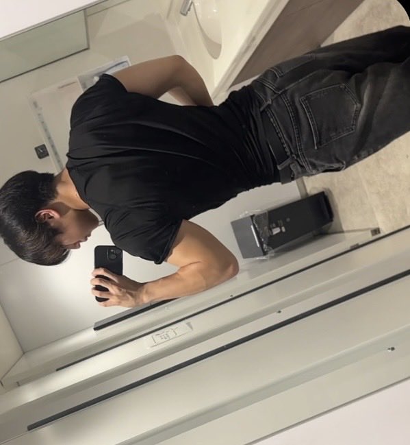 ct_rento's tweet photo. 今からトレーニング🏋️
最近背中でかくなってきたきがしてうれしい https://t.co/49KZjqlqHj