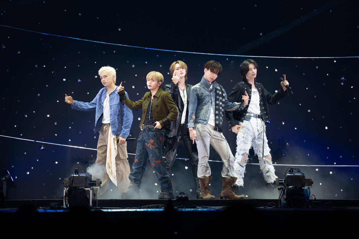 starglowfc_x's tweet photo. 8月8日（土）・9日（日）2DAYS‼️

『STARGLOW 1st Fan Meeting -STAR CRUISE Special Edition-』
in ジーライオンアリーナ神戸（兵庫）

ついに‼️
本日、初日‼️

🔽配信チケット
https://t.co/s8FOAw92eL

みなさん、ぜひ
『#STARGLOW』で感想など
ツイートしてくださいね😊

#STARCRUISE_HYOGO_DAY1 https://t.co/jRA3p1zPk0