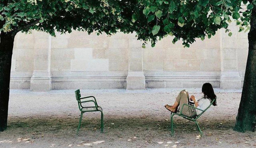 ardiskusu's tweet photo. "İnsan bazen beni seven birisi bana böyle davranmaz deyip vazgeçmeyi bilmeli" https://t.co/sJSvSF1qUM