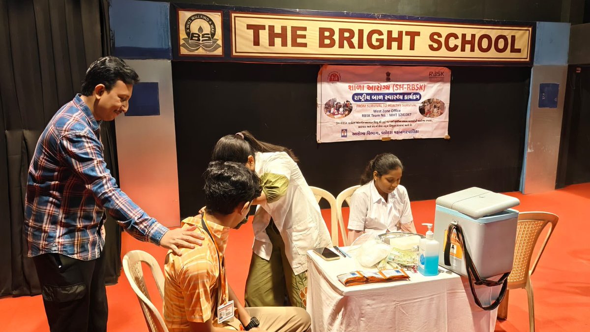 dyhowestzone's tweet photo. Students’ Td Vaccination &amp; Parents Counselling for HPV Vaccination at The Briday School Bhayli by RBSK Team Bhayli UPHC, West Zone. https://t.co/FJPx4qNxj8