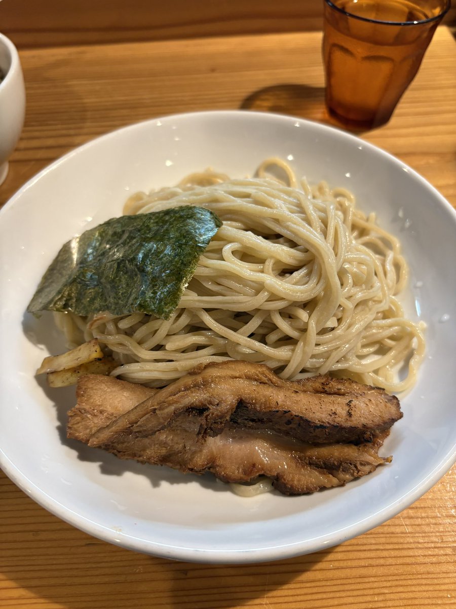 MateeeeLupin's tweet photo. #武吉 

つけ麺食べたくなりこちらへ🚗

つけ麺中盛り
別皿ジロー https://t.co/yqB95LDBX4