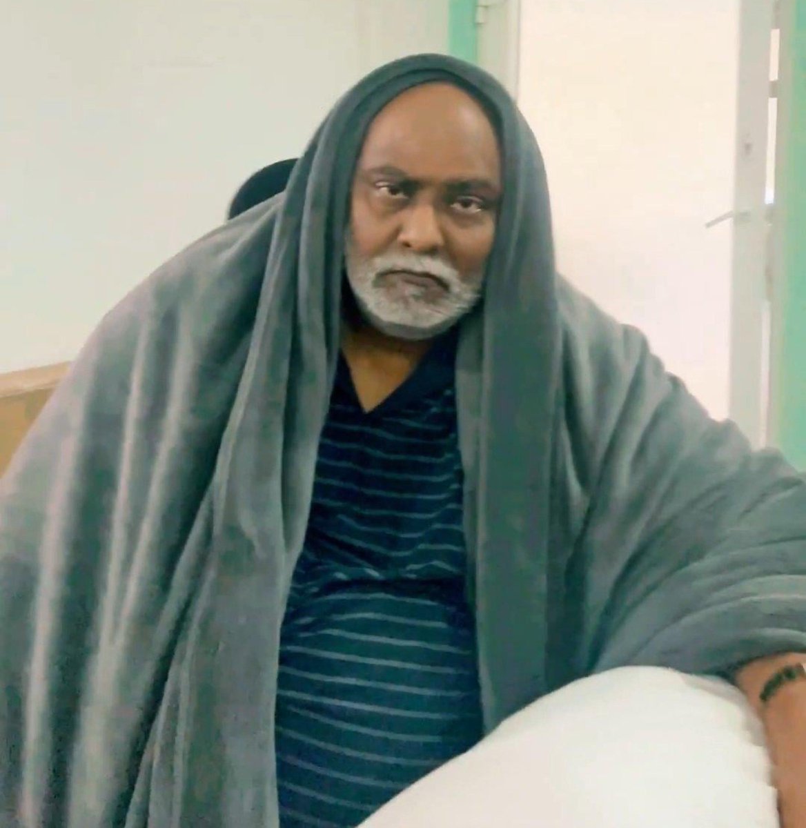 Ajayvarma_1's tweet photo. @sudarshan35mm Commenting under every post posted by @sudarshan35mm @TeamBabuVAT 
To get Tickets for Babu darshanam 🫠 https://t.co/UD5Z6QwgVc