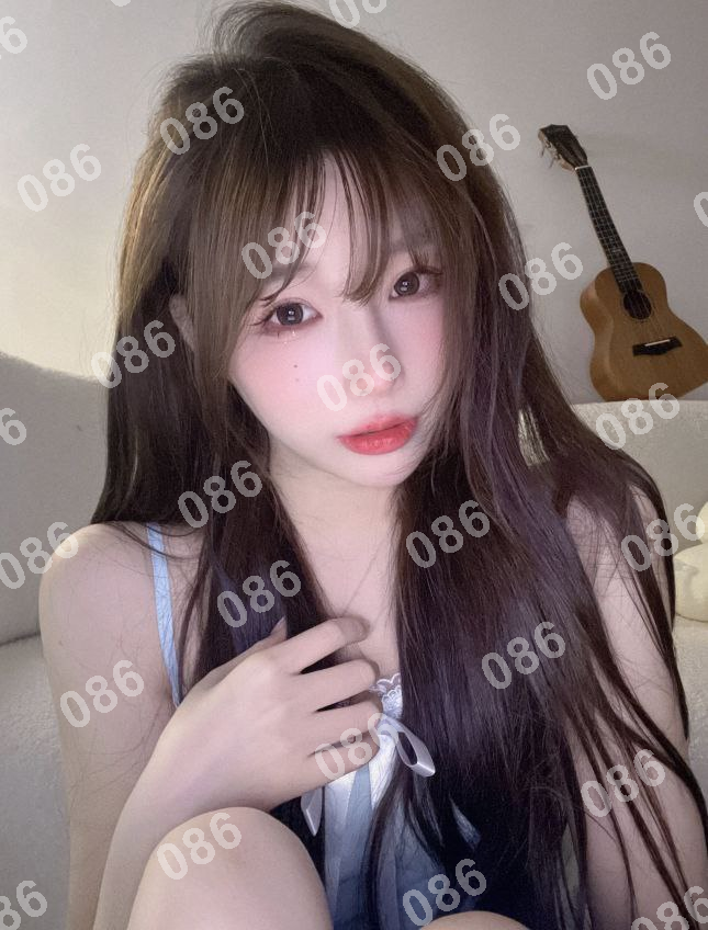 alihasar35's tweet photo. 琏係👉🏼❌：@chavalex14_YT（失联看主页第一条帖子，转发或者截图页面可效率通过）

黔西南布依族苗族自治州安龙县鞍马村民族文化广场

#黔西南

轻轻拍拍自己的小肚子，告诉它：你不胖，你只是珍珠奶茶、甜甜圈、小蛋糕、关东煮、水果捞、烤鸡翅的港湾。 https://t.co/SuTgw3hW4v