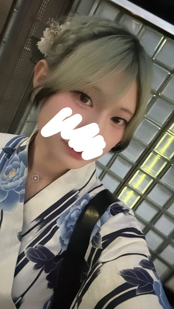 1214N4na's tweet photo. 4時間かけて準備した、あんまり上手くなくて泣きそう🥵 https://t.co/BbUNXS4gI8