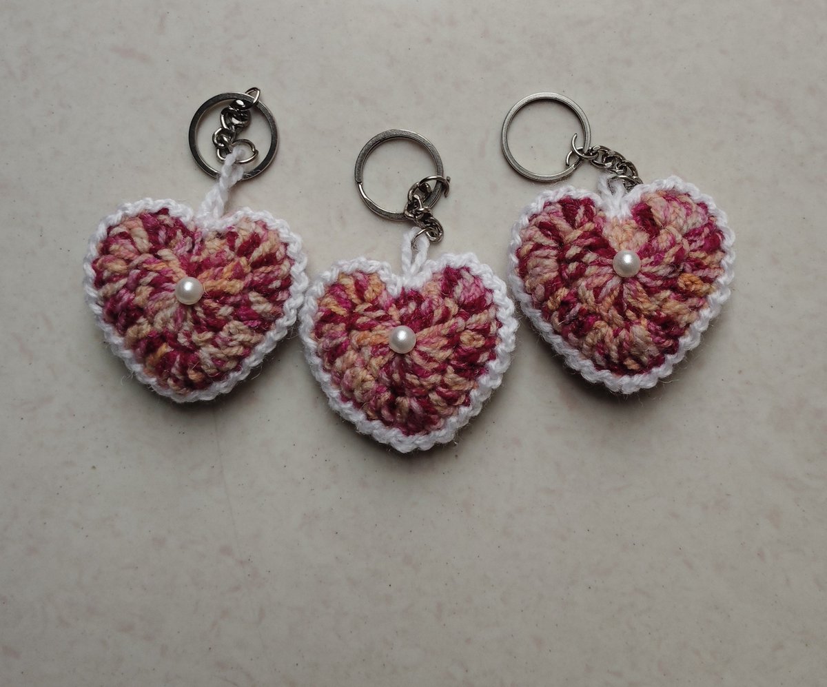 Juuhiiiii's tweet photo. After being inactive for a while due to some reasons, I’m finally back to taking orders again! 

I’m now accepting crochet and customized orders. If you’ve been wanting something handmade and special, I’d love to make it for you. 

Ig:https://t.co/kPx4KtqB19 https://t.co/wPTQqdkqSx