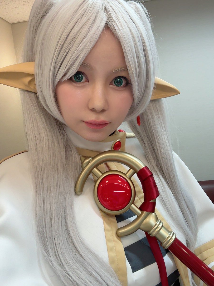 sikoku88tera's tweet photo. @FRIEREN_PR 先日 名古屋で開催された
コスプレサミットで
中川翔子さんが 披露した
コスプレを想い出しました✨

欲しい 欲しい 欲しい
フリーレンケロリンオケ♡♡ https://t.co/ONYIZNKAFp