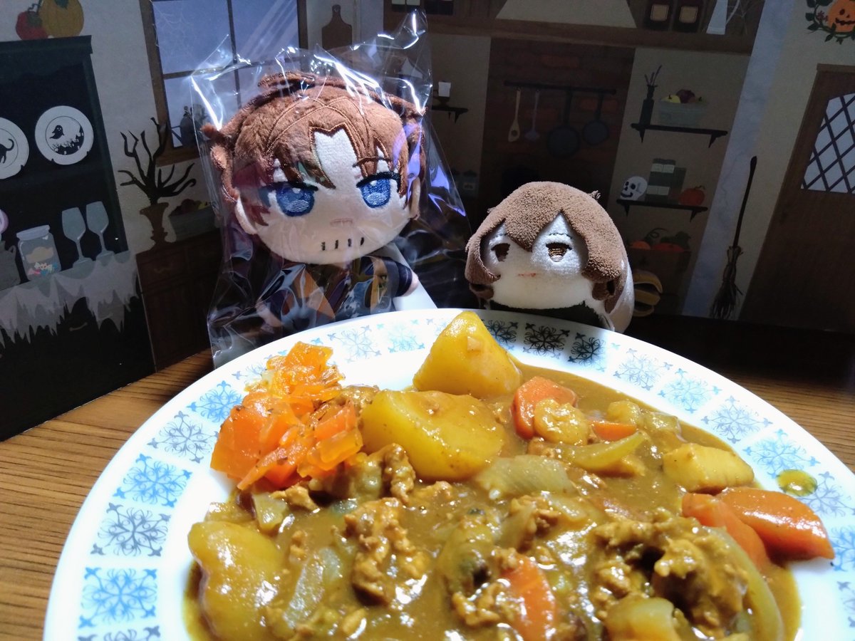 konpon351's tweet photo. おださくぬいをお迎えしたので今日はカレー🍛です

「はやくふくろからだしてあげるのだよ！」 https://t.co/HBPl1gF4KL