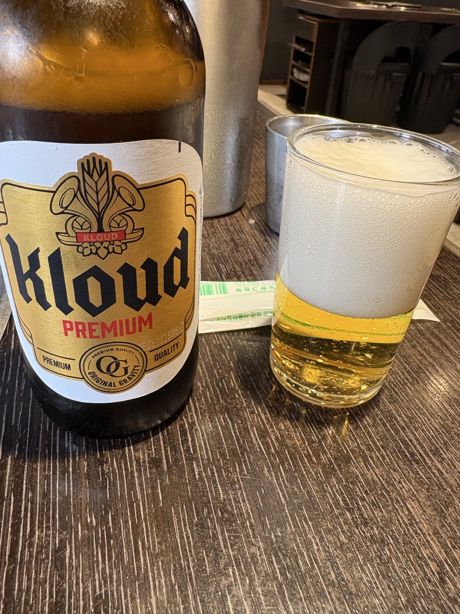 SugarCaneguest's tweet photo. 蟹を食べるんだな🍺 https://t.co/T4KJNrzEWk