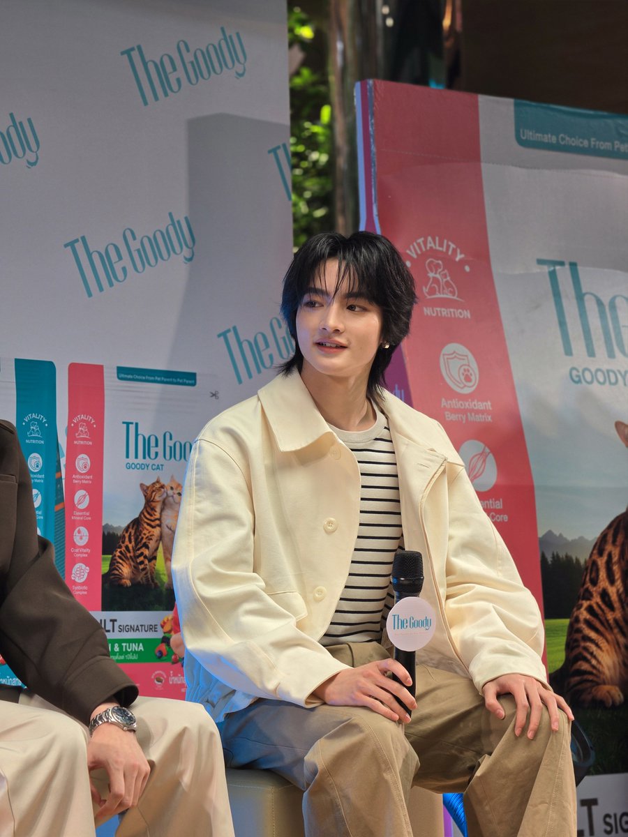 aimengTS17's tweet photo. ขอบคุณthe goody ที่พาน้องพีทน้องรีออนมาเจอหม่ามี๊ วันนี้สนุกมากค่าาา 

THE GOODY X PETE REEONN #TheGoodyWithPeteReeonn 
#reeonn #Pete_nvich https://t.co/1UxeL56EDn